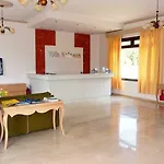 Hotel Natassa 2*