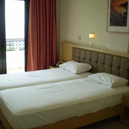 Natassa Szálloda Szkála Rahoníu