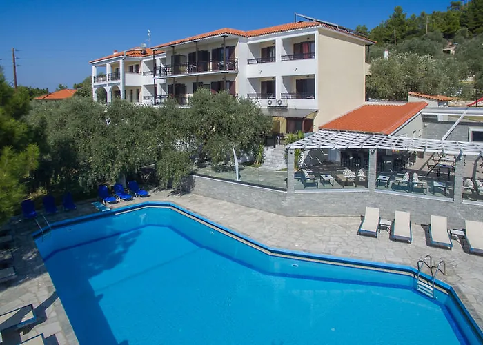 Hotel Natassa 2*