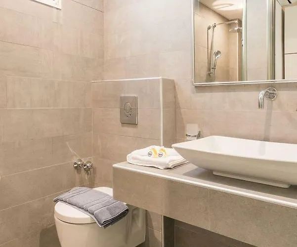 Hotel Natassa 2*